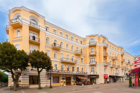 Отель Нарзан санаторий в Кисловодск - Россия