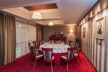 Николаевский 