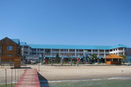 Отель Гостинично - развлекательный комплекс Новинка в Ейск - Россия