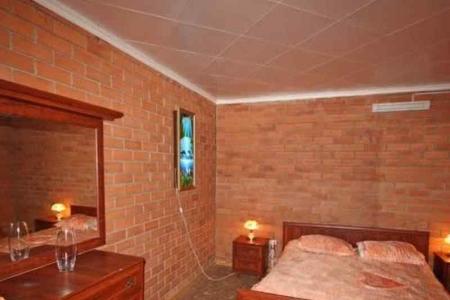 Отель Гостинично - развлекательный комплекс Новинка в Ейск - Россия