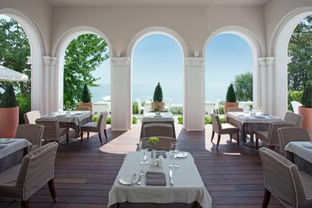 Oasis Boutique Hotel