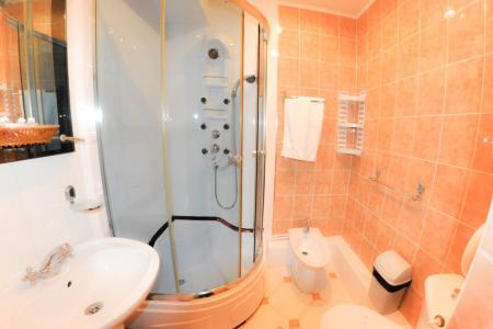 Отель Отель Омега-Клуб в Севастополь - Россия