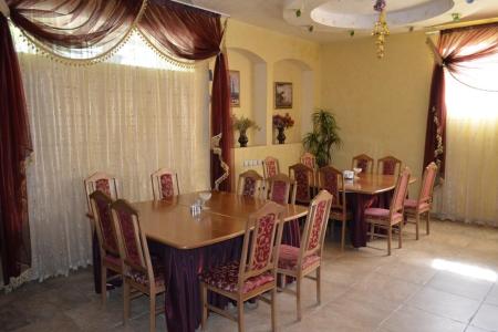 Отель Снежная Королева в Домбай - Россия