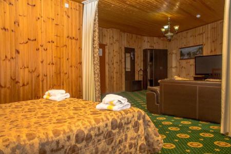 Отель Снежный Барс в Домбай - Россия