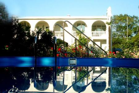 Отель Апартаменты Херсонес в Севастополь - Россия