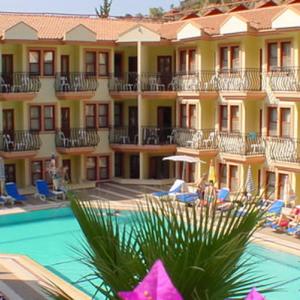отель Belcehan Beach Hotel