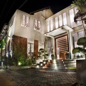 отель Abian Biu Mansion