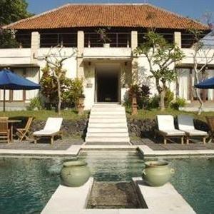 отель Bhanuswari Resort & Spa