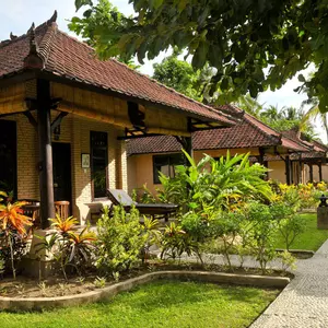 отель Hidden Paradise Cottages