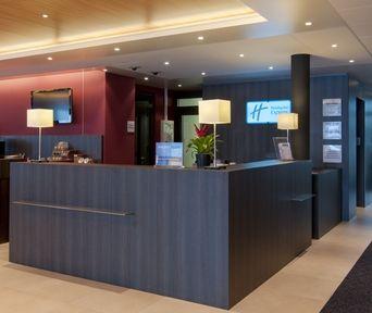 Отель Holiday Inn Express Zurich Airport в Цюрих - Швейцария