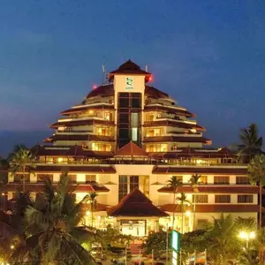 отель Grand Quality Hotel Yogyakarta