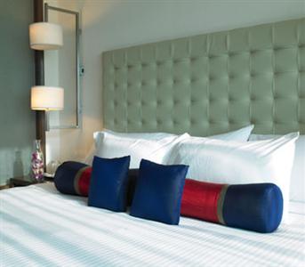 Отель Four Points by Sheraton Ahmedabad в Ахмадабад - Индия