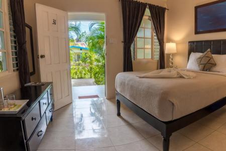 Travellers Beach Resort