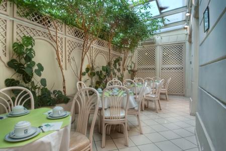 Отель Le Belmont Paris в Париж - Франция