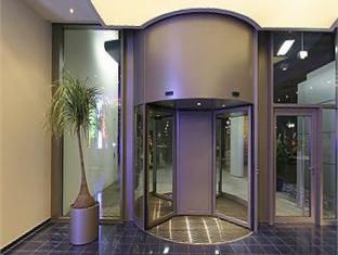 Innside by Melia Bremen