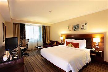 Отель Hilton Garden Inn New Delhi / Saket в Дели - Индия