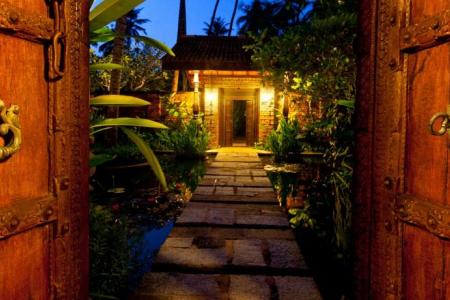 Отель Reef Beach Villa Wadduwa в Ваддува - Шри-Ланка