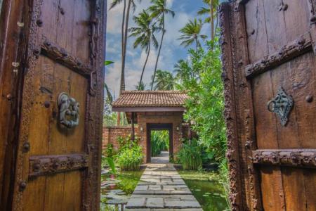 Отель Reef Beach Villa Wadduwa в Ваддува - Шри-Ланка