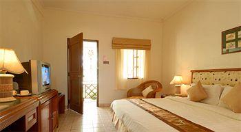 Отель Beringgis Beach в о. Борнео - Малайзия