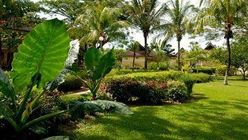 Отель Beringgis Beach в о. Борнео - Малайзия