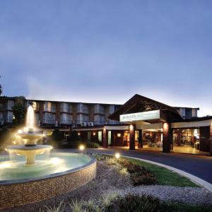 отель Berjaya Beau Vallon Bay Beach Resort & Casino