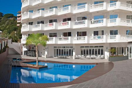 Отель Bernat II в Калелья - Испания