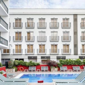 отель Aqua Hotel Bertran Park