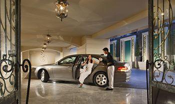 Отель Tower Club at Lebua в Бангкок - Таиланд