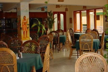 Отель Gaffinos Beach Resort в Кавелоссим - Индия