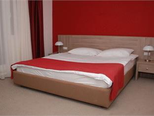 Отель Putnik в Нови Сад - Сербия