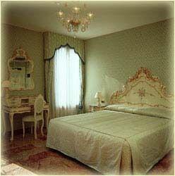 Отель Tre Archi в Венеция - Италия