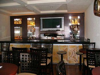 Country Inn & Suites