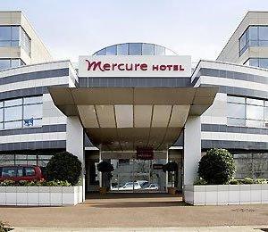 отель Mercure Paris Massy Gare TGV