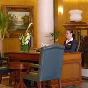 отель Crowne Plaza Hotel
