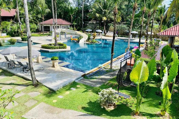 Palm Galleria Resort