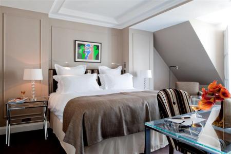 Отель Le Burgundy в Париж - Франция