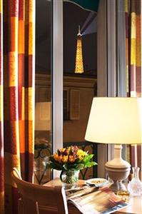 Отель Beaugency в Париж - Франция