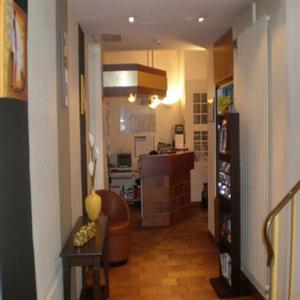 Отель Jardins de Paris Montmartre в Париж - Франция