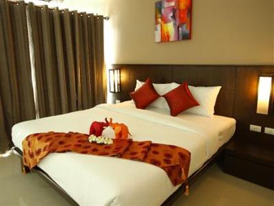 Отель OYO 241 Ratana Hotel Sakdidet в Пхукет - Таиланд