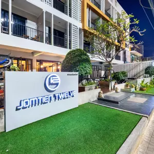 отель The Jomtien Twelve