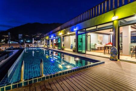 Отель 7Q Patong Beach Hotel в пляж Патонг - Таиланд