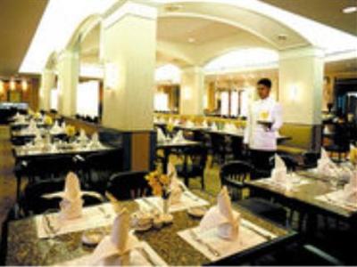 Отель Royal Princess Larn Luang в Бангкок - Таиланд