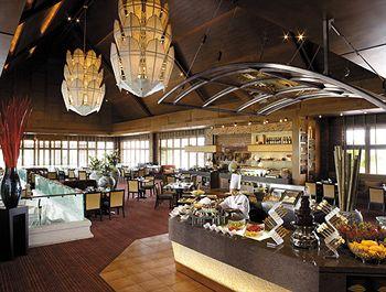 Shangri-La Hotel Chiang Mai