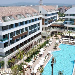 отель Port Side Resort