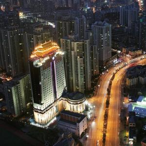 отель Courtyard By Marriott Shanghai Xujiahui