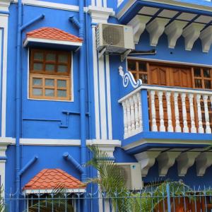 отель Mayflower Beach Resort