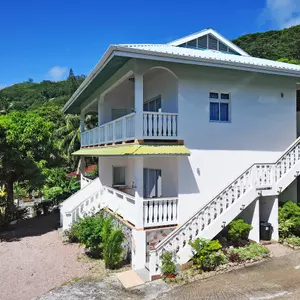 отель Diver`s Lodge Guest House