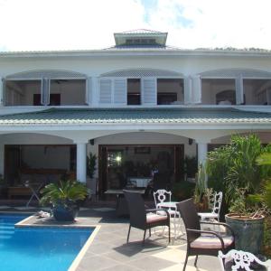 отель Le Bonheur Luxury Villa