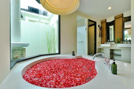 Bhu Nga Thani Resort & Spa