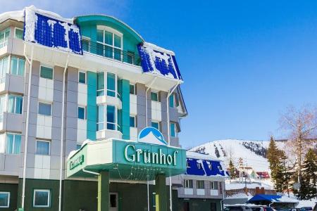 Отель Grunhof Hotel & Restaurant в Шерегеш - Россия